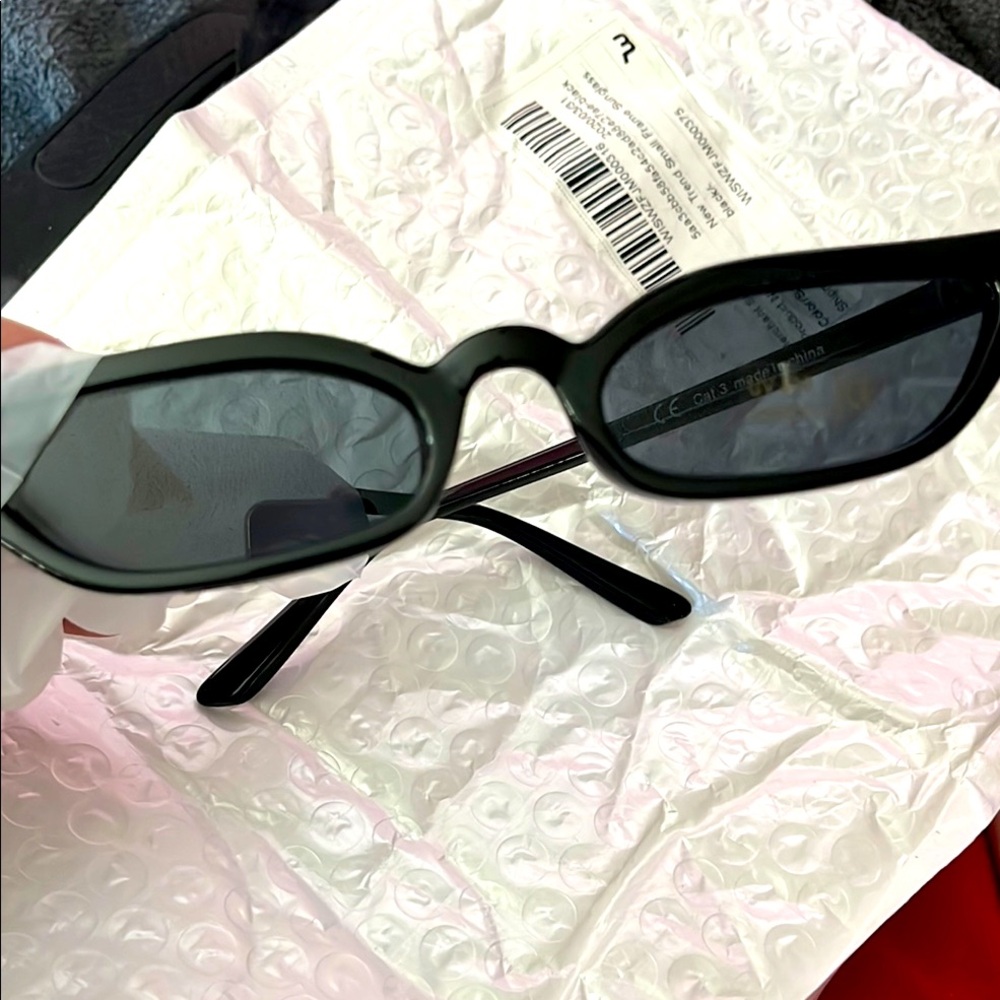 Stylish Black Sunglasses